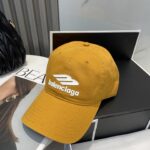 Balenciaga Balenciaga baseball cap. My family has already mastered Balenciaga's craftsmanship, which is sure to be a hit. Balenciaga's new washed cotton baseball cap is a must-haveHeavy industry craftsmanship, double B letter logo, innovative and fashionable trendy styleExclusive physical shooting for both men and women, adjustable for both genders - Image 6
