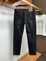【Armani Jeans | Classic Denim, Embossed with Luxury DNA】 When streetwear meets haute couture, a pair of jeans can become a badge of status.
Deconstructing the language of denim with centuries-old craftsmanship, we infuse every inch of fabric with a modern attitude and luxurious details, making everyday wear a silent declaration of taste.
✨ A pair of jeans is an attitude, and even more so, a legacy.
It's not just a wardrobe essential, but also an interpretation of the brand's spirit—
"From suitcases to jeans, we have always defined the boundaries of luxury with the ultimate craftsmanship."
Sizes: 28-42 - Image 3