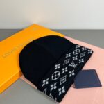 配防尘袋〈对版高品质，认准咯〉
路易威登LOUIS VUITTON🎩官方热卖爆款，羊毛针织毛线帽，时尚好品质高端大气，超柔软！超火爆💖质感很赞，出街超好搭配！时尚潮流！秋冬必备单品，快快入手哦！ - Image 2