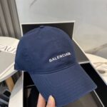 Balenciaga Balenciaga baseball cap. My family has already mastered Balenciaga's craftsmanship, which is sure to be a hit. Balenciaga's new washed cotton baseball cap is a must-haveHeavy industry craftsmanship, double B letter logo, innovative and fashionable trendy styleExclusive physical shooting for both men and women, adjustable for both genders - Image 8