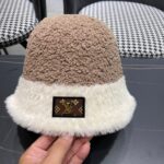 路易威登LouisVuitton可爱渔夫帽女冬季羊羔绒毛绒盆帽子加厚保暖韩版百搭潮牌 - Image 6