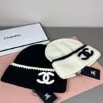 配防尘袋
香奈儿CHANEL🎩羊绒羊毛品质针织帽，时尚好品质高端大气，超柔软！超火爆💖质感很赞，出街超好搭配！时尚潮流！秋冬必备单品，快快入手哦！ - Image 9