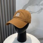 防尘袋
👒罗意威👒LOEWE新款原标设计棒球帽🧢质感超好，外部线条定位标准，做工精细，简约大气低价走量！ - Image 2