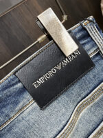 【Armani Jeans | Classic Denim, Embossed with Luxury DNA】 When streetwear meets haute couture, a pair of jeans can become a badge of status.
Deconstructing the language of denim with centuries-old craftsmanship, we infuse every inch of fabric with a modern attitude and luxurious details, making everyday wear a silent declaration of taste.
✨ A pair of jeans is an attitude, and even more so, a legacy.
It's not just a wardrobe essential, but also an interpretation of the brand's spirit—
"From suitcases to jeans, we have always defined the boundaries of luxury with the ultimate craftsmanship."
Sizes: 28-42 - Image 7