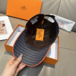 配盒子布袋，HERMÈS (爱马仕)原单棒球帽，经典H， 正品开模订制，原版透气帆布面料+头层牛皮，原厂精钢调节扣，做工细致，时尚帅气质量超赞！ - Image 7