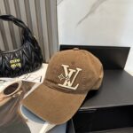 路易威登棒球帽LouisVuitton👒😍新款LV棒球帽，重工打造♥完美刺绣，高端大气，百搭款🤗男女通用！ - Image 6
