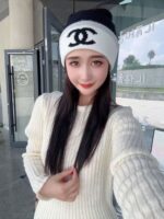 💰认准品质哦，精巯羊毛系列Chanel官网品质香奈儿秋冬网红时尚博主推荐款毛线帽，小红书爆款，手感超柔软舒适的针织线帽，弹性极佳！