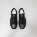 🌟  《顶级品质》
GⅣENCHY纪梵希魔术贴经典款 
专柜官网同步 市面最高版本 原版一比一复刻 四季潮鞋！纪凡希鞋子做工讲究 每一条走线都是按照原版样式 基本做到零瑕疵 媲美专柜 毫无压力 此款鞋即新潮又百搭！
▪️鞋面:进口摩术贴
▪️鞋面:进口头层牛皮
▪️垫脚:羊皮内里
▪️大底:原版TPU
▪️码数:女35一40 男39一44 - Image 4