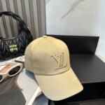 路易威登棒球帽LouisVuitton👒😍新款LV棒球帽，重工打造♥完美刺绣，高端大气，百搭款🤗男女通用！ - Image 7