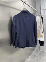 Gucci 2025ss Spring and Autumn new suit, high-end version! Customized fabrics for counters have high breathability and comfort, impeccable details, and brand element design concepts, reflecting high quality. Delicate and soft to the touch! Presenting casual tailoring, the upper body design is superb! Sizes: 48-56 can be paired with a set - Image 3
