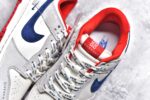 #NK SB Dunk Low 纪梵希联名-灰蓝红双小勾 周年高端定制 低帮休闲板鞋 CF3688-033
#定制鞋盒 大厂纯原品质出货 超高清洁度 皮料切割干净无任何毛边 细节完美
尺码：36 36.5 37.5 38 38.5 39 40 40.5 41 42 42.5 43 44 44.5 45 - Image 9
