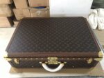 M4700ZX

加托盘宽，（新款）塔箱
尺寸：70cm
配色：经典花配杏色 - Image 3