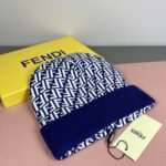 💰 FENDI's official website recommends a knitted hat that is popular among fashion bloggers for autumn and winter. It hides a subtle sense of luxury, with every line exuding a clean and elegant style. It is simple yet not simple, generous yet not out of style, and every detail showcases high-end taste. The sense of fashion becomes more and more enduring in restraint. - Image 7