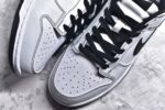 #NK SB Dunk Low NO.205 线条熊猫 白黑
公司级出品 极力推荐
原装头层材料 独家版型蒸餾加工
帶來的是更好的视觉和脚感体验
大厂纯原品质出货 清洁度 电绣工艺 
皮料切割干净无任何毛边 细节完美 
货号：DD1391 100 - Image 8