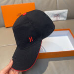 配盒子布袋，HERMÈS (爱马仕)原单棒球帽，经典H， 正品开模订制，原版透气帆布面料+头层牛皮，原厂精钢调节扣，做工细致，时尚帅气质量超赞！ - Image 3