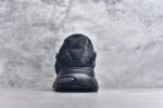 ▪panan权威实拍💯#A
新货🚀#Pharrell x adidas Adistar Jellyfish 低帮复古风老爹鞋 adidas Adistar Cushion与Atmos联名出的这款复古老爹鞋简直是未来科技感十足 以3D风格焕新演绎标志性三条纹 为造型添上点睛之笔 金属质感视觉效果TPU自带哑光反射 非常的细节 最大的亮点无疑是鞋屁股 大块的tpu包裹 让增高的大底不再突兀 更显腿长脚细
货号: J
尺码：36 36.5 37 38 38.5 39 40 40.5 41 42 42.5 43 44 44.5 45 46 47 - Image 5