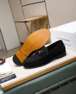 Gucci leather shoes, loafers - Image 4