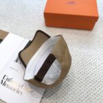 💰新款出货 HERMÈS (爱马仕)最新款原单棒球帽，拼色H，正品开模订制，原版透气帆布面料+原厂精钢调节扣，做工细致，时尚帅气质量超赞！ - Image 3