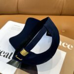 路易威登棒球帽LouisVuitton👒😍新款LV棒球帽，重工打造♥完美刺绣，高端大气，百搭款🤗男女通用！ - Image 3
