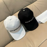 Comes with a box bag, Balenciaga classic original baseball cap, 1:1 custom mold, brand new 3D embroidery, exquisite and flawless! Original canvas fabric+top layer cowhide, meticulous workmanship, original factory quality, exclusive physical photography. - Image 9