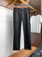 TF's new casual trousers from the 25th year have a clean and sleek cut, exuding a strong urban style. They are made of finely woven fabric that feels soft, sticky, and dry, giving them a crisp and stylish upper effect. Exquisite hardware, very attractive for business and leisure. With so many top-notch materials, it creates a high-end product with unparalleled value, which is the first choice for high-end trendy and fashionable peopleSize: 29-40 - Image 2