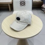 Gucci's new original baseball cap, custom-made 1:1 at the counter, made of lightweight and breathable canvas fabric! Basic head circumference of 56, adjustable patch. - Image 2