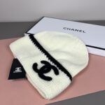 配防尘袋
香奈儿CHANEL🎩羊绒羊毛品质针织帽，时尚好品质高端大气，超柔软！超火爆💖质感很赞，出街超好搭配！时尚潮流！秋冬必备单品，快快入手哦！ - Image 7