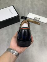 Gucci leather shoes, loafers - Image 8