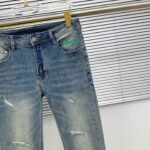 【Gucci Jeans | Classic Denim, Engraved with Luxury DNA】 When street style meets haute couture, a pair of jeans can become a badge of status.
Deconstructing the language of denim with centuries-old craftsmanship, we infuse every inch of fabric with a modern attitude and luxurious details, making everyday wear a silent declaration of taste.
✨ A pair of jeans is an attitude, and even more so, a legacy.
It's not just a wardrobe essential, but also an interpretation of the brand's spirit—
"From suitcases to jeans, we have always defined the boundaries of luxury with the ultimate craftsmanship."
Sizes: 28-42 - Image 4