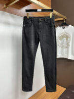 【Armani Jeans | Classic Denim, Embossed with Luxury DNA】 When streetwear meets haute couture, a pair of jeans can become a badge of status.
Deconstructing the language of denim with centuries-old craftsmanship, we infuse every inch of fabric with a modern attitude and luxurious details, making everyday wear a silent declaration of taste.
✨ A pair of jeans is an attitude, and even more so, a legacy.
It's not just a wardrobe essential, but also an interpretation of the brand's spirit—
"From suitcases to jeans, we have always defined the boundaries of luxury with the ultimate craftsmanship."
Sizes: 28-42 - Image 2