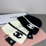 配防尘袋
香奈儿CHANEL🎩羊绒羊毛品质针织帽，时尚好品质高端大气，超柔软！超火爆💖质感很赞，出街超好搭配！时尚潮流！秋冬必备单品，快快入手哦！ - Image 8