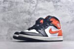 ▪🐼权威实拍💯#SI34640
新货🚀#Air Jordan AJ1 Mid 中帮 黑橙扣碎 DQ8426-801 终端优势供应 市面中低帮最具代表性版本没有之一 口碑大厂出品 品控大底版型不断改良更新 全套原纸板楦头开发 确保原汁原味 完美呈现版型 完美零毛边处理 原厂内置全掌气垫 价格定位良心 平台专用代工流水线出品 一眼公司既视感 拿到手的一瞬间就与众不同 碾压市面所有版本 全部原鞋开发 每一个配色都会采购原鞋确认细节 打破市面看图做货无好货之说 SIZE：35.5 36 36.5 37.5 38 38.5 39 40 40.5 41 42 42.5 43 44 44.5 45 46 - Image 2