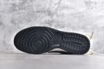 #NK Dunk Low 熊猫恶作剧 心动邮件 心薇 米蓝棕 SB低帮休闲板鞋 DD1391-100
#配色整体围绕熊猫恶作剧心动邮件主题设计，鞋身整体采用专属颜料重新喷涂。特殊原创设计图标涂鸦装饰，添加潮流元素效果喷涂点缀。
尺码：36 36.5 37.5 38 38.5 39 40 40.5 41 42 42.5 43 44 - Image 6