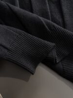 LV 2025 official website's latest winter sweater, synchronized with popular items on sale at counters! Specially supplied wool blended fabric Comfortable to feel It can directly touch the skin, with exquisite embroidered logos and badges that are extremely eye-catching! Details highlight the fashionable charm of big brands Exquisite craftsmanship Stereoscopic cutting style The wearing effect is unbeatable and handsome! All three standards are complete! Size: M-3XL - Image 4