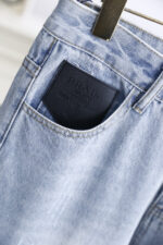 【Gucci Jeans | Classic Denim, Engraved with Luxury DNA】 When street style meets haute couture, a pair of jeans can become a badge of status.
Deconstructing the language of denim with centuries-old craftsmanship, we infuse every inch of fabric with a modern attitude and luxurious details, making everyday wear a silent declaration of taste.
✨ A pair of jeans is an attitude, and even more so, a legacy.
It's not just a wardrobe essential, but also an interpretation of the brand's spirit—
"From suitcases to jeans, we have always defined the boundaries of luxury with the ultimate craftsmanship."
Sizes: 28-42 - Image 9