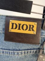 [Dior Jeans | Classic Denim, Embossed with Luxury DNA] When streetwear meets haute couture, a pair of jeans can become a badge of status.
Deconstructing the language of denim with centuries-old craftsmanship, Dior infuses every inch of fabric with a modern attitude and luxurious details, making everyday wear a silent declaration of taste.
✨ A pair of jeans is an attitude, and a legacy.
It's not just a wardrobe essential, but also an interpretation of the brand's spirit—
"From suitcases to jeans, we have always defined the boundaries of luxury with the ultimate craftsmanship."
Sizes: 28-42 - Image 8