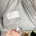 💰 加拿大鹅 Canada Goose 秋冬新款羽绒马甲 
搭配毛衣 卫衣 保暖同时毫无束缚感
采用国标95白鸭绒
轻薄飘逸 给你全方位的温暖！
上身颜值更有水准的洋气
让温暖和风度同行
中心线多重车线呈严整对称 谨守温馨守候 
胸前logo点缀着整件马甲！ 
独特之味道深入骨髓.减龄又十足保暖 既视感简单大气 男女同款 码数：XS-2XL - Image 7