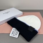 罗意威loewe官网经典款针织帽！小红书热卖爆款！穿搭神气！男女同款，加厚更保暖，时尚流行🌸质感一流，秋冬保暖最佳名品，赶紧订购哦，跑量款 - Image 5