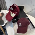 防尘袋
👒罗意威👒LOEWE新款原标设计棒球帽🧢质感超好，外部线条定位标准，做工精细，简约大气低价走量！ - Image 4