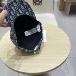 👒 Gucci 👒 New baseball cap at the counter, simple and elegant unisex sun hat for both men and women - Image 9