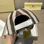 Comes with a box bag, Burberry's new original baseball cap, 1:1 custom mold, iconic warhorse embroidery, exquisite and flawless! Original twill cotton fabric+top layer cowhide, meticulous workmanship, original factory quality, exclusive physical shooting. - Image 9
