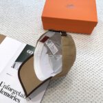 💰新款出货 HERMÈS (爱马仕)最新款原单棒球帽，拼色H，正品开模订制，原版透气帆布面料+原厂精钢调节扣，做工细致，时尚帅气质量超赞！ - Image 4