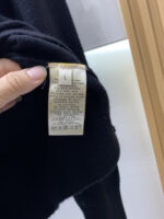 Hermes 2025ss Autumn/Winter New Product Fashionable and Casual Bottom Single Wear Round Neck Business and Leisure Basic High end Knitted 100% Pure Wool Sweater Comfortable and Warm! anti-pilling 👍🏼 Non irritating to the skin, suitable for close fitting, luxurious classic element design! There isn't much complicated craftsmanship involved, just the fusion of design and material. Simple European style autumn and winter essential counter size: M-3XL - Image 7
