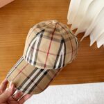 Burberry 🌸 Official website synchronized online 🎊  Korean version of new British style custom 1:1 original single quality unisex baseball cap with American craftsmanship, cotton and linen geological fabric, high version quality 🔥🔥🔥 - Image 3