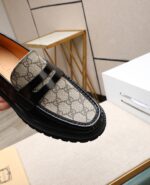 Gucci leather shoes, loafers - Image 7