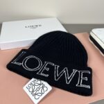 罗意威loewe官网经典款针织帽！小红书热卖爆款！穿搭神气！男女同款，加厚更保暖，时尚流行🌸质感一流，秋冬保暖最佳名品，赶紧订购哦，跑量款 - Image 2