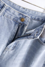 【Gucci Jeans | Classic Denim, Engraved with Luxury DNA】 When street style meets haute couture, a pair of jeans can become a badge of status.
Deconstructing the language of denim with centuries-old craftsmanship, we infuse every inch of fabric with a modern attitude and luxurious details, making everyday wear a silent declaration of taste.
✨ A pair of jeans is an attitude, and even more so, a legacy.
It's not just a wardrobe essential, but also an interpretation of the brand's spirit—
"From suitcases to jeans, we have always defined the boundaries of luxury with the ultimate craftsmanship."
Sizes: 28-42 - Image 6
