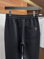 Mengkou 2025SS early autumn and winter new product, silk gloss thickened pure cotton fabric men's sports and leisure pants, a must-have type every season, an unquestionable hot selling flagship item, in line with the best color matching of the four seasons. The overall style continues the tone of SLP, integrating multiple craftsmanship aesthetics throughout, washing and aging naturally, creating a rebellious and personalized style! In terms of details, it is extremely outstanding and meticulously crafted. The entire body is made of customer supplied metal chains, which effectively demonstrates the brand identity! High quality repeated cotton fabric, excellent washing performance, impeccable! Pattern cutting perfect size M-3xL - Image 9