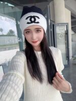 💰认准品质哦，精巯羊毛系列Chanel官网品质香奈儿秋冬网红时尚博主推荐款毛线帽，小红书爆款，手感超柔软舒适的针织线帽，弹性极佳！ - Image 2