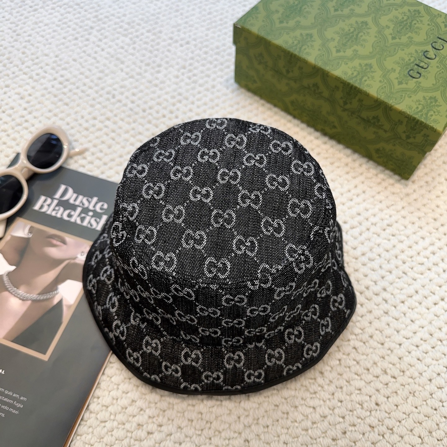Original order qualityGUCCI Guqi Fisherman's Hat 👒 The new Gucci fisherman hat on the official website is on the rise, with exquisite craftsmanship and high-end atmosphere! Low profile luxury, easy to carry! Run volume!